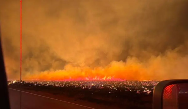 Monroe Canyon Fire generating fire clouds