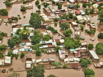 South Africa, Mozambique and Zimbabwe floods have displaced hundreds of thousands