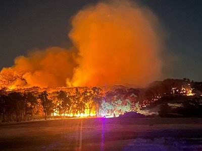 Victoria AU wildfires have caused the evacuation of tens of thousands