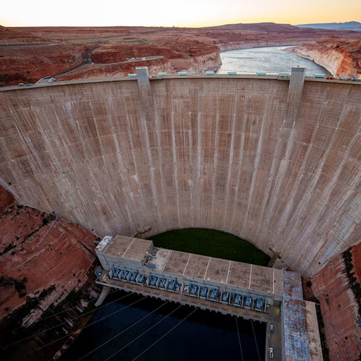 Lake Powell dropping to new low