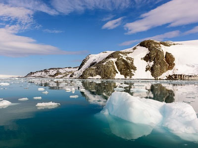 Raining in Antarctica