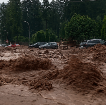 Flash Floods in Romania Sweep Away Cars