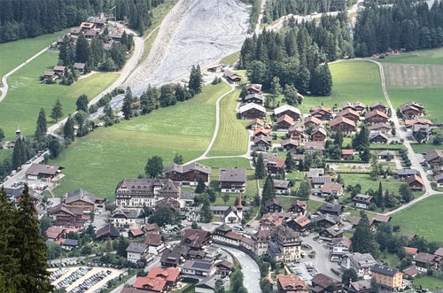 Thawing mountain threatens Swiss village